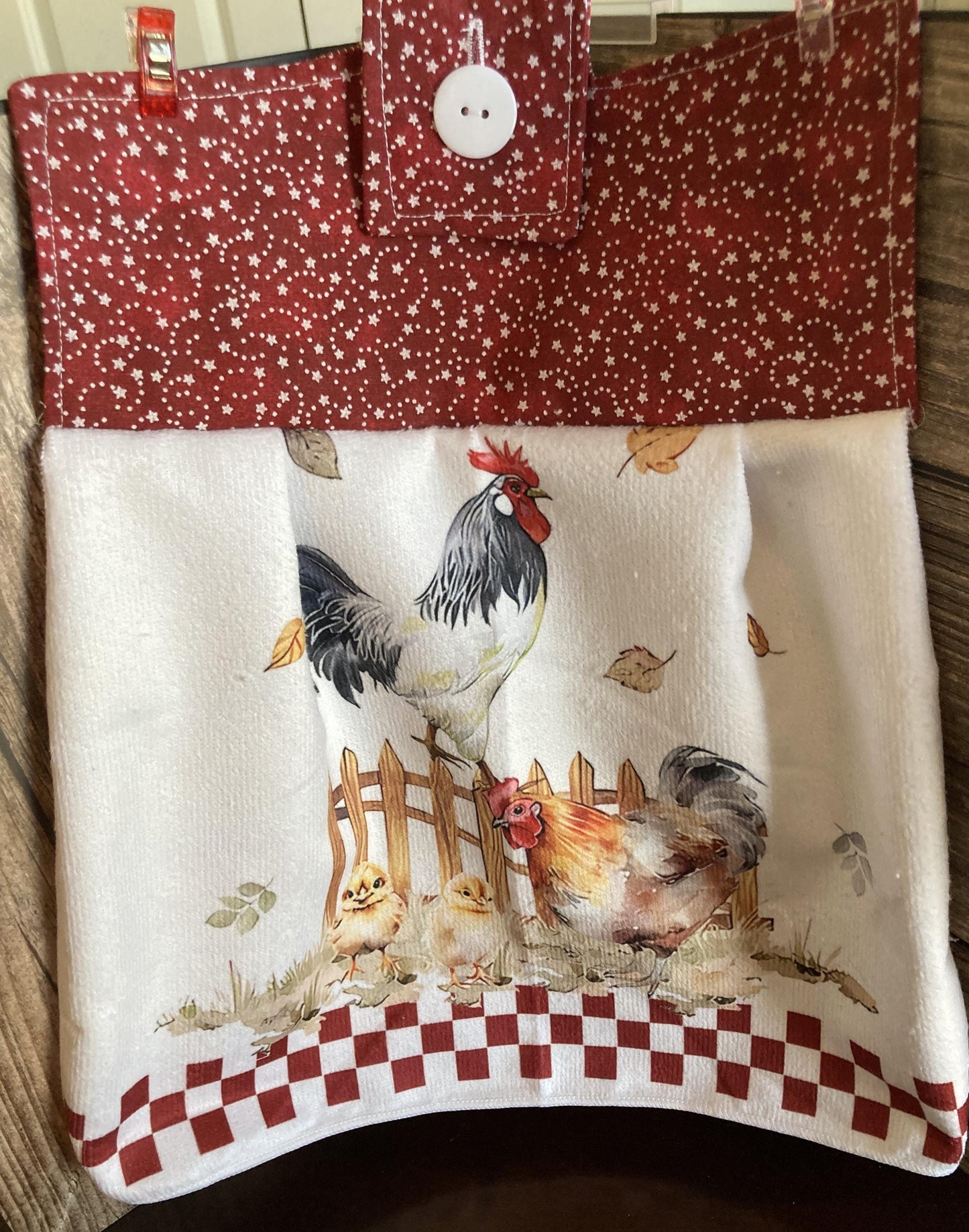 POULTRY FAMILY SCENES on Hanging Towels