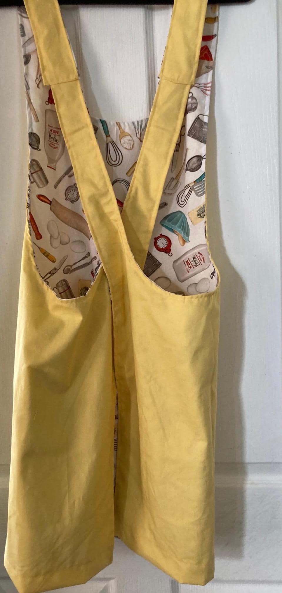 KISS THE COOK Reversible Cross Back Apron